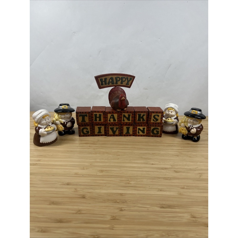 Papel Freelance Thanksgiving Decor‎ w Salt Pepper Shakers THANKSGIVING